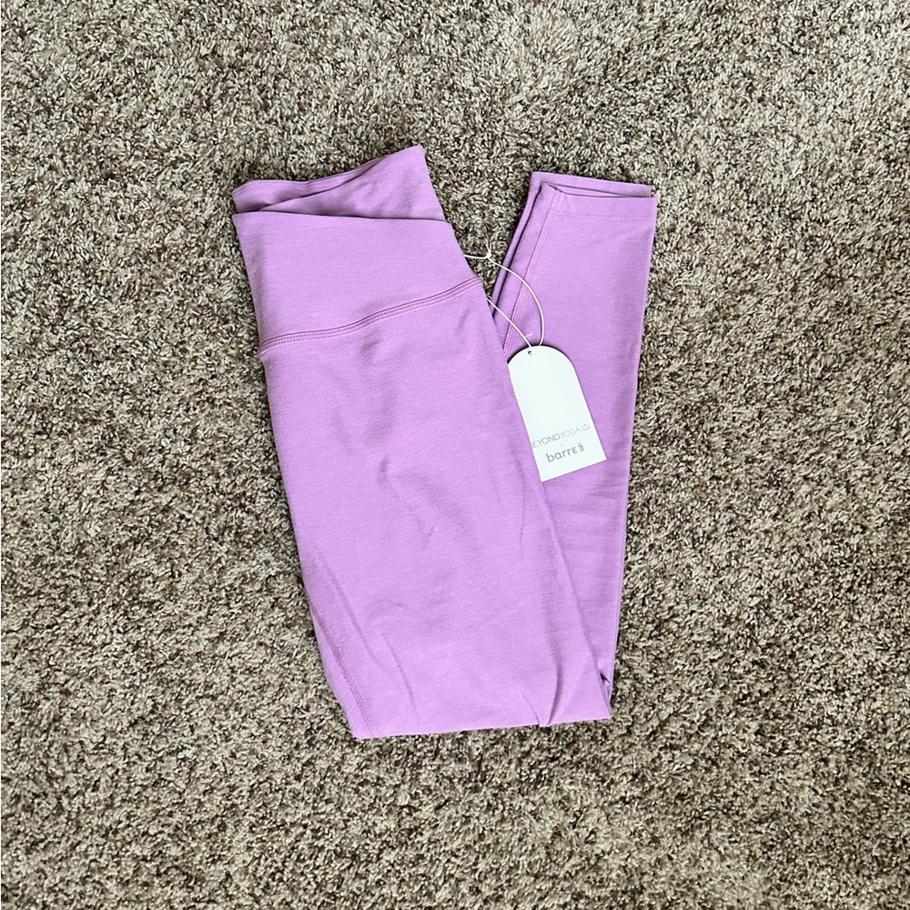 Beyond Yoga X barre3 at your leisure leggings